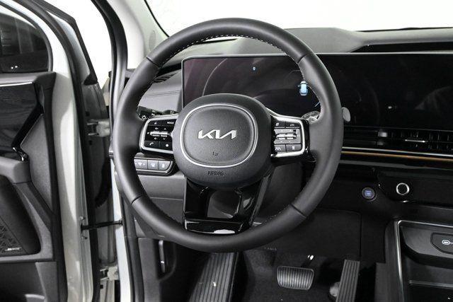 new 2026 Kia Carnival Hybrid car, priced at $51,794