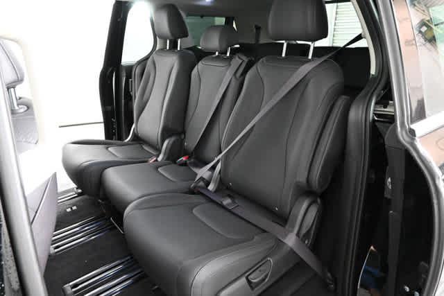 new 2026 Kia Carnival car, priced at $52,913