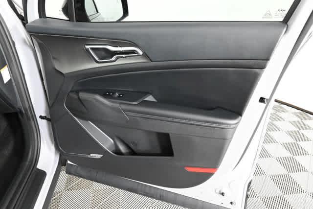 new 2026 Kia Sportage Plug-In Hybrid car, priced at $49,705