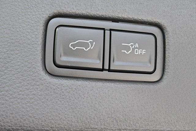 new 2026 Kia Carnival Hybrid car, priced at $48,224