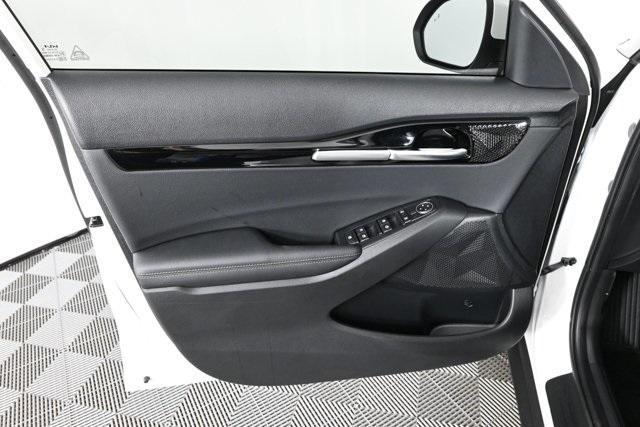 new 2026 Kia Seltos car, priced at $30,254