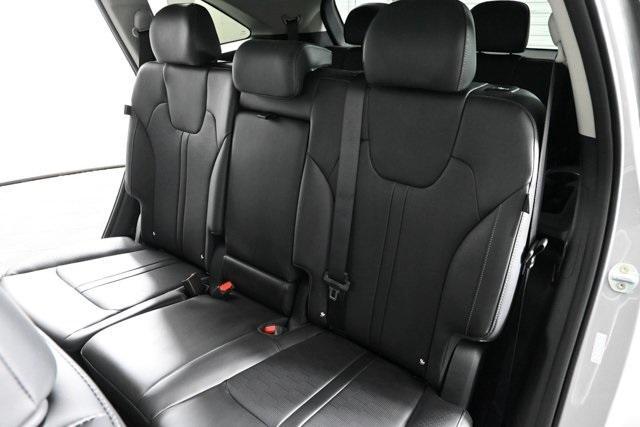 new 2026 Kia Sorento car, priced at $38,280