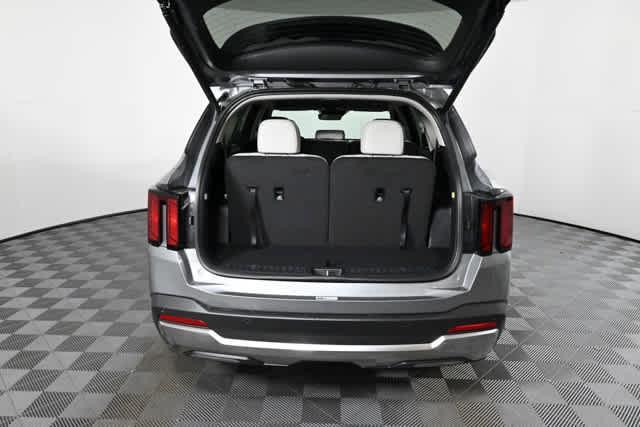 new 2026 Kia Sorento Hybrid car, priced at $36,573