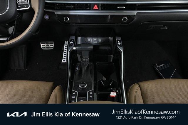 used 2024 Kia Sorento car, priced at $39,632
