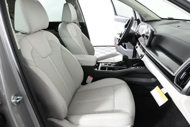 new 2026 Kia Sorento car, priced at $36,502