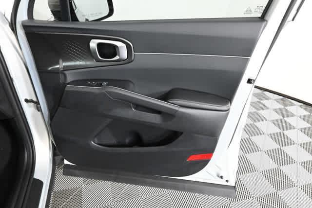 new 2026 Kia Sorento car, priced at $37,743