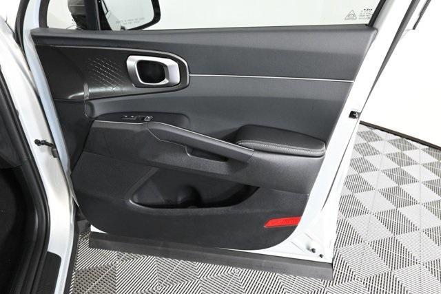 new 2026 Kia Sorento car, priced at $40,335