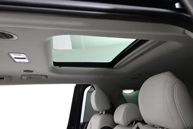 new 2026 Kia Carnival Hybrid car, priced at $50,300