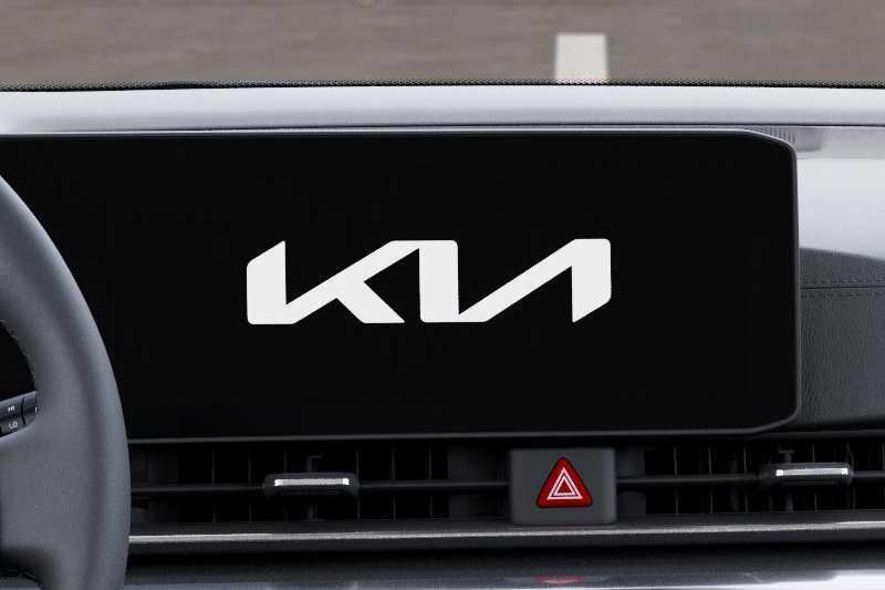 new 2026 Kia Carnival car, priced at $41,684