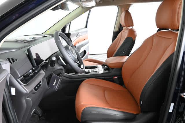 new 2026 Kia Carnival Hybrid car, priced at $44,238