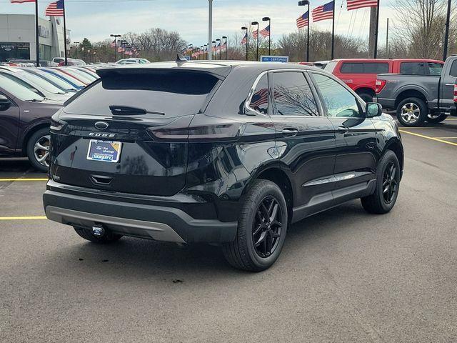 used 2024 Ford Edge car, priced at $25,655