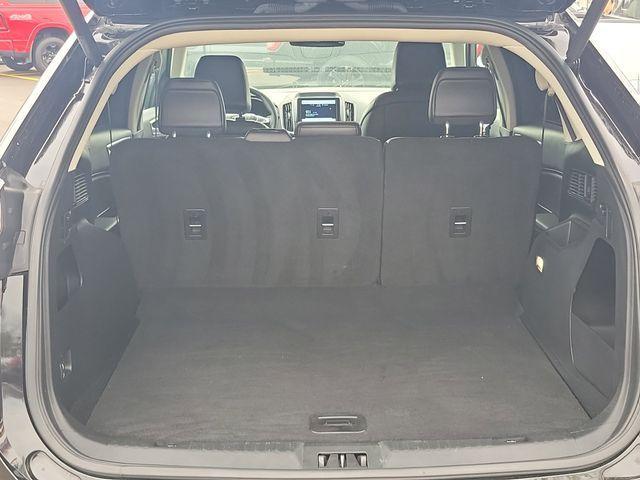 used 2024 Ford Edge car, priced at $25,655