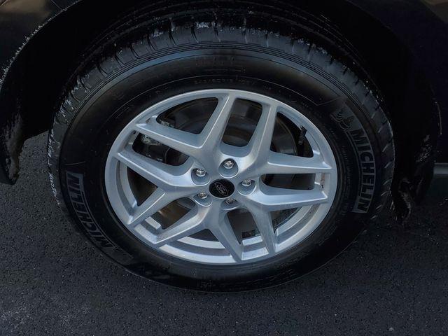 used 2024 Ford Edge car, priced at $24,850