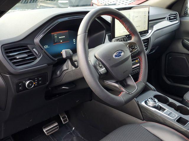 used 2023 Ford Escape car, priced at $26,950