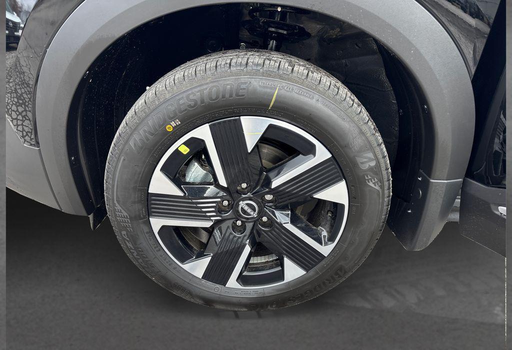 new 2026 Nissan Kicks car, priced at $28,156