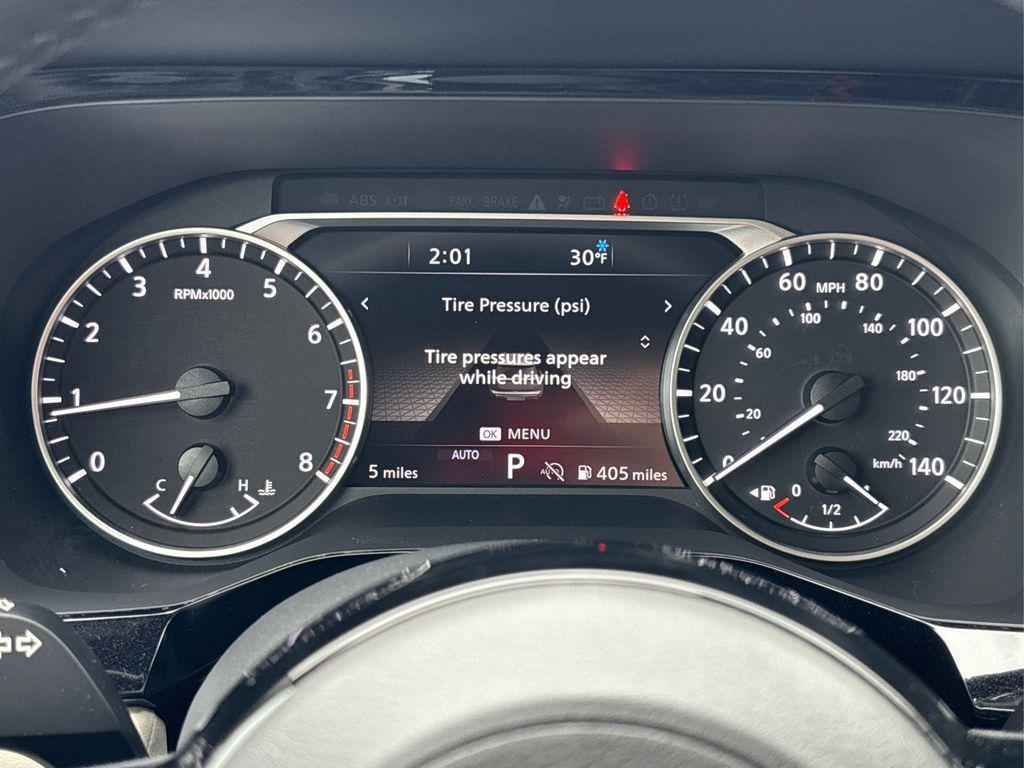 new 2025 Nissan Pathfinder car, priced at $39,692