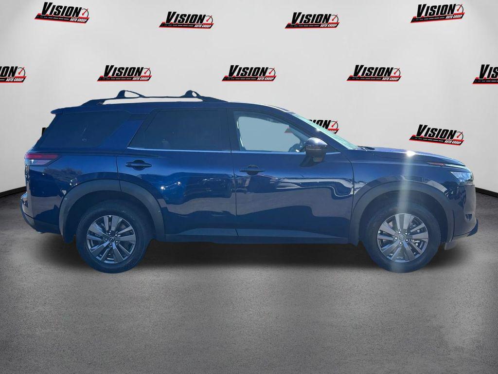 new 2025 Nissan Pathfinder car, priced at $35,316