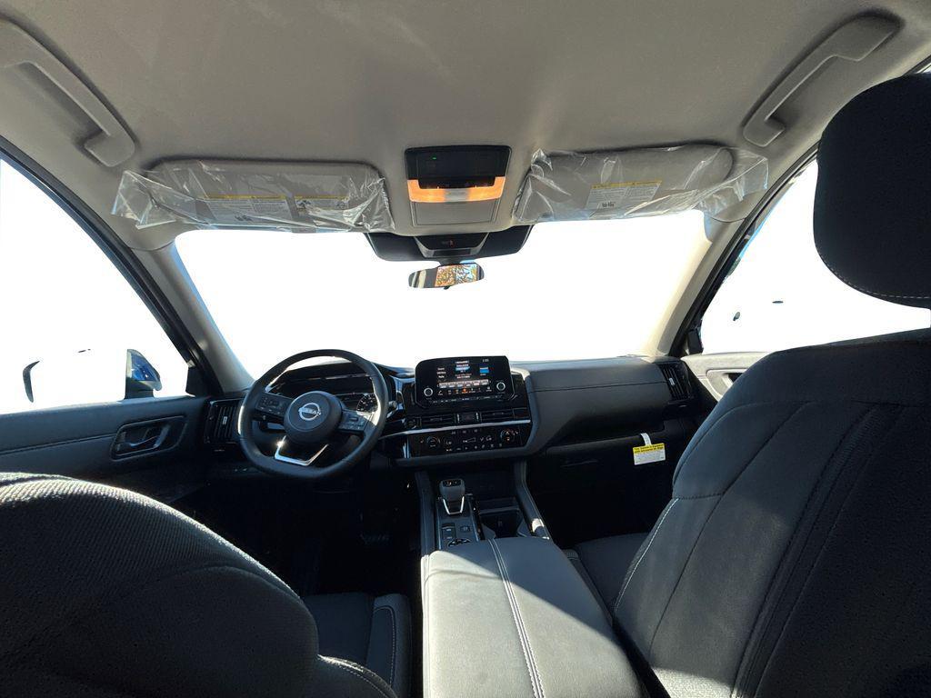 new 2025 Nissan Pathfinder car, priced at $35,316