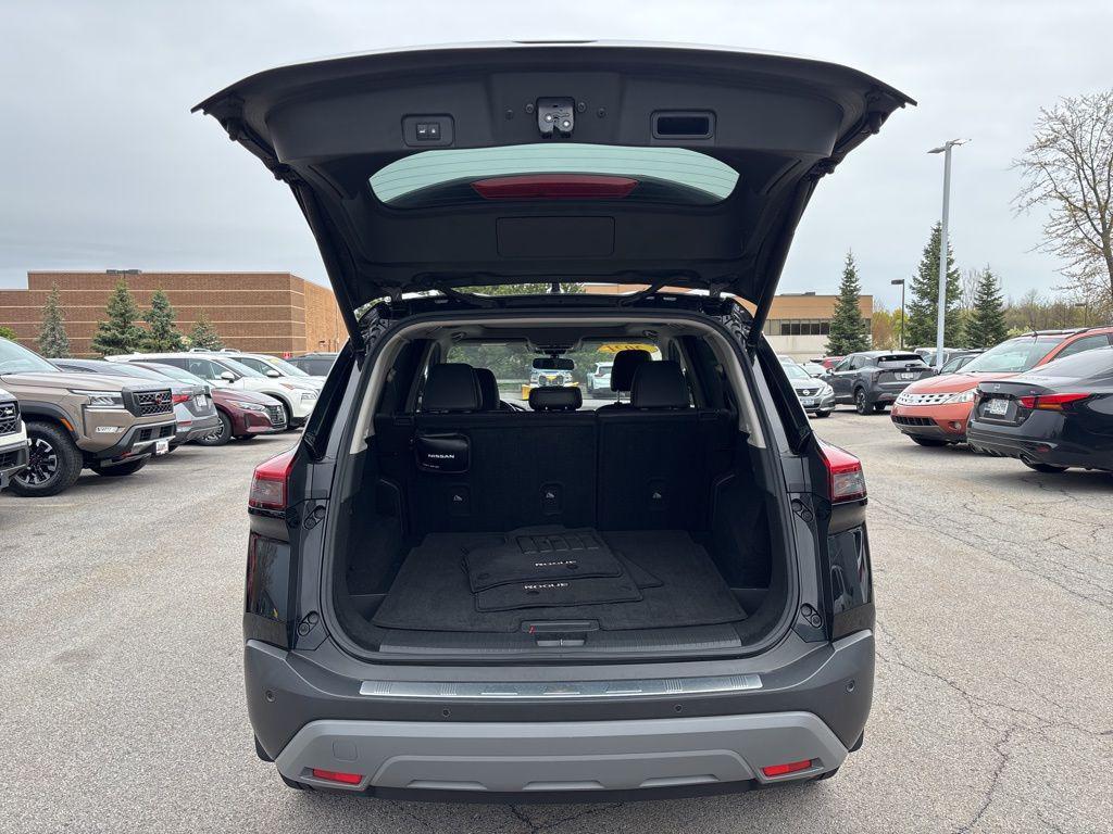used 2021 Nissan Rogue car, priced at $19,867