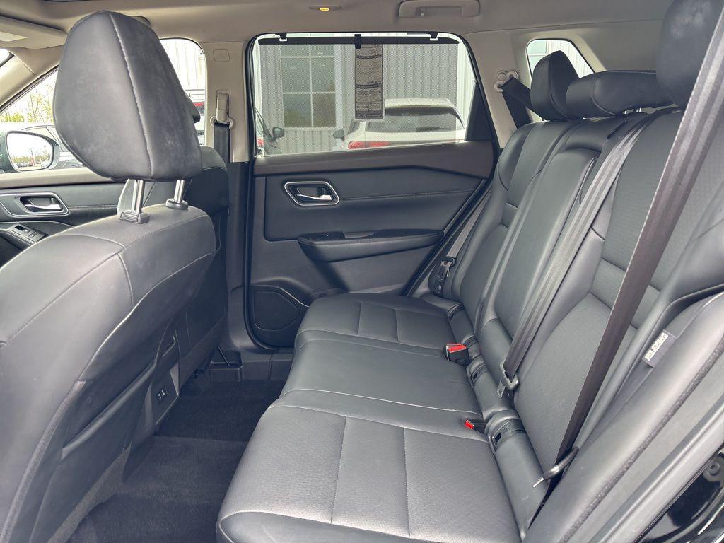 used 2021 Nissan Rogue car, priced at $19,867