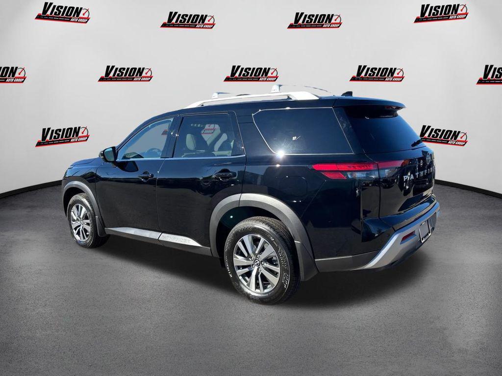 new 2025 Nissan Pathfinder car, priced at $37,836