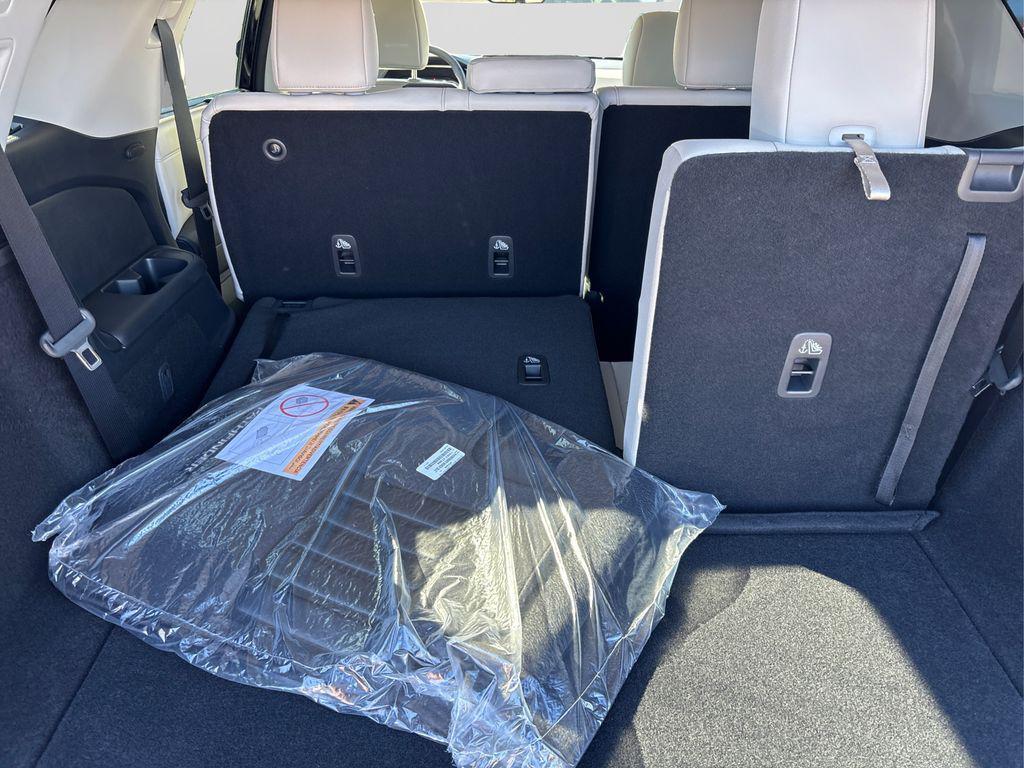 new 2025 Nissan Pathfinder car, priced at $37,836