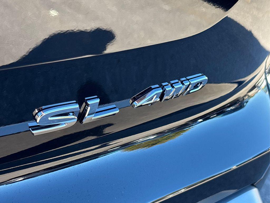 new 2025 Nissan Pathfinder car, priced at $37,836