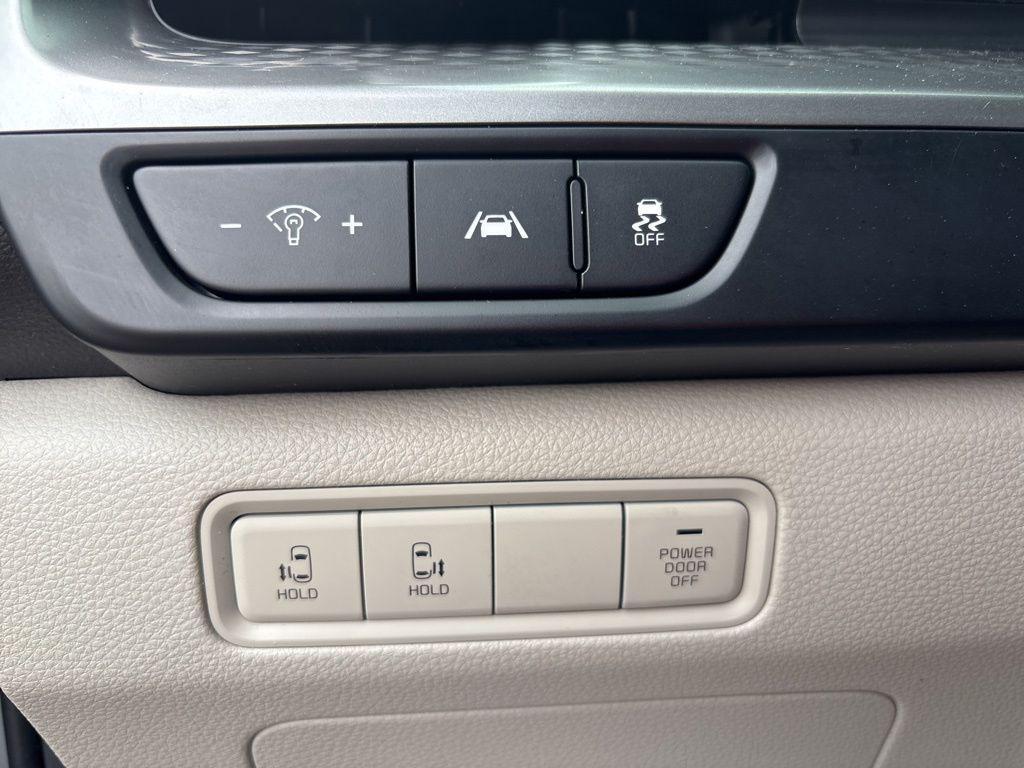 used 2023 Kia Carnival car, priced at $20,799