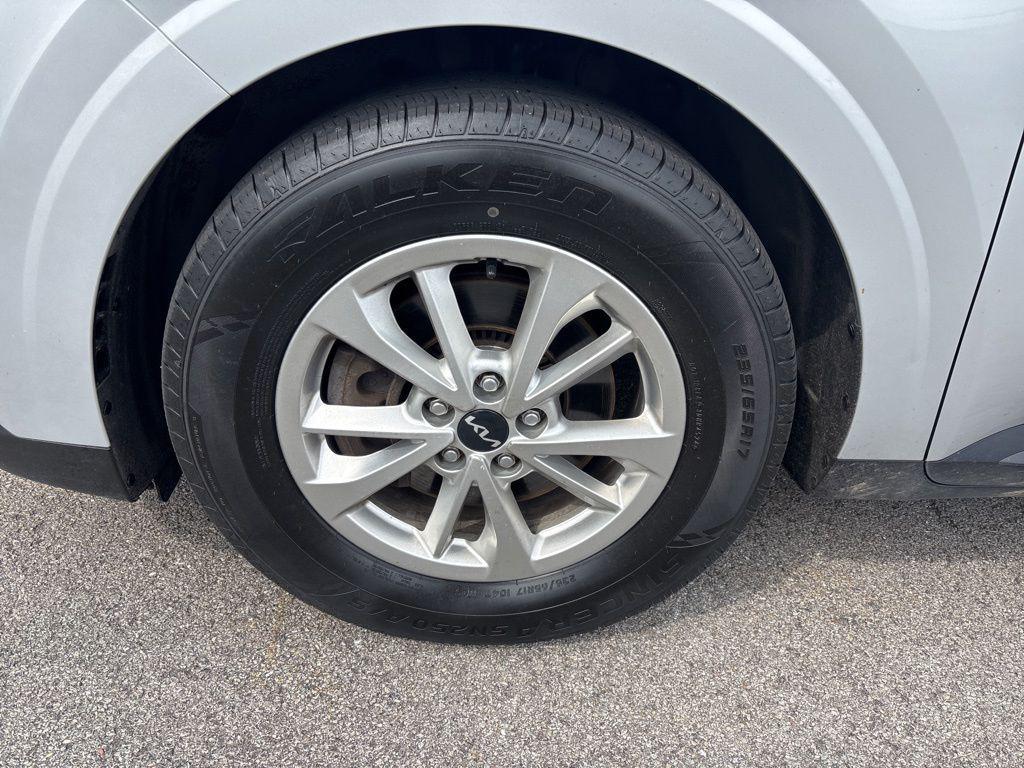 used 2023 Kia Carnival car, priced at $20,799