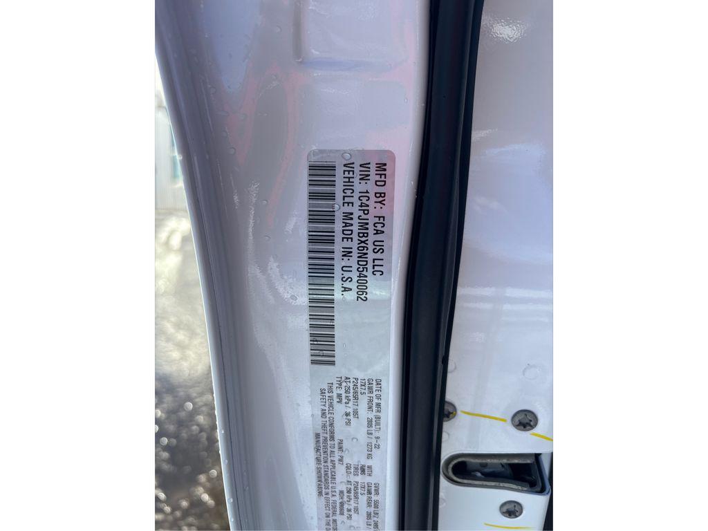 used 2022 Jeep Cherokee car, priced at $24,424