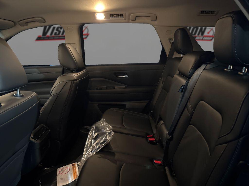 new 2025 Nissan Pathfinder car, priced at $38,350
