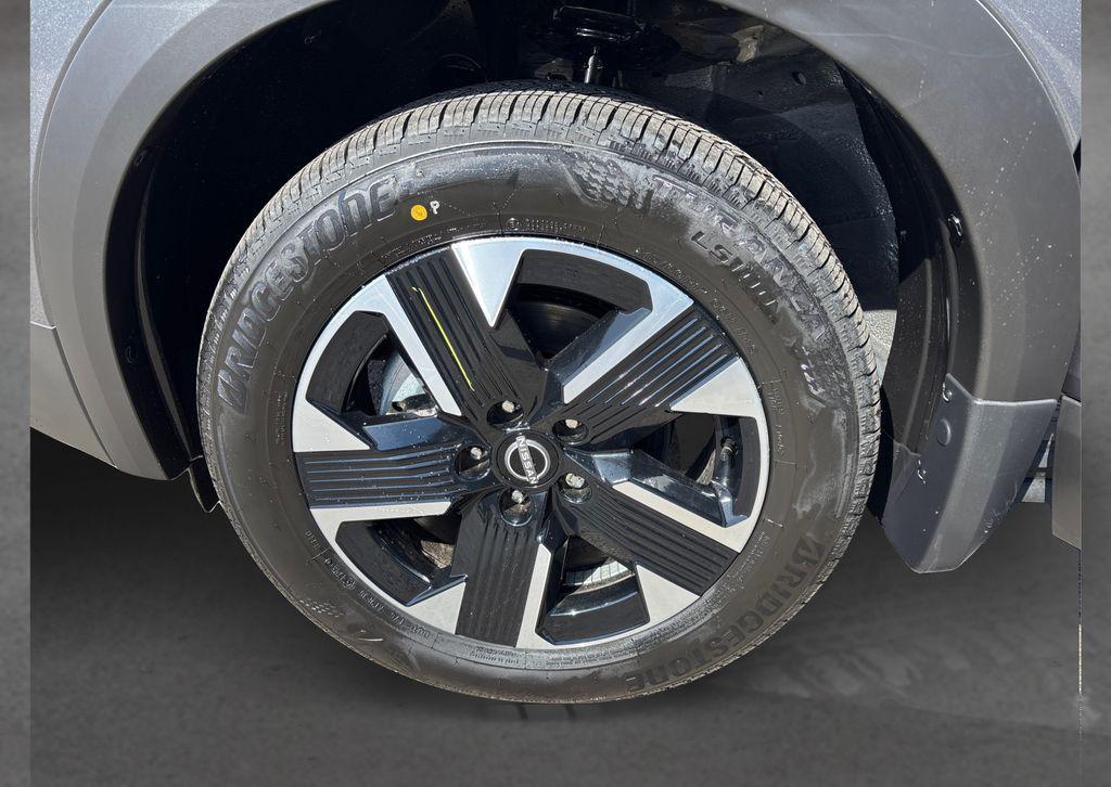 new 2026 Nissan Kicks car, priced at $28,788