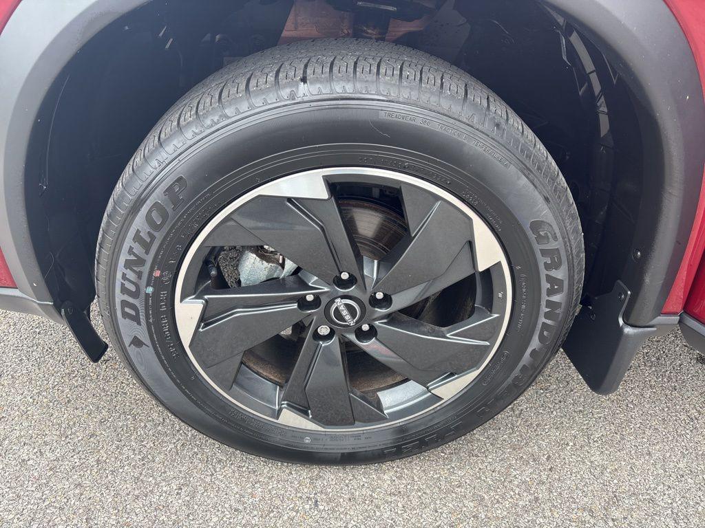 used 2024 Nissan Rogue car, priced at $25,807