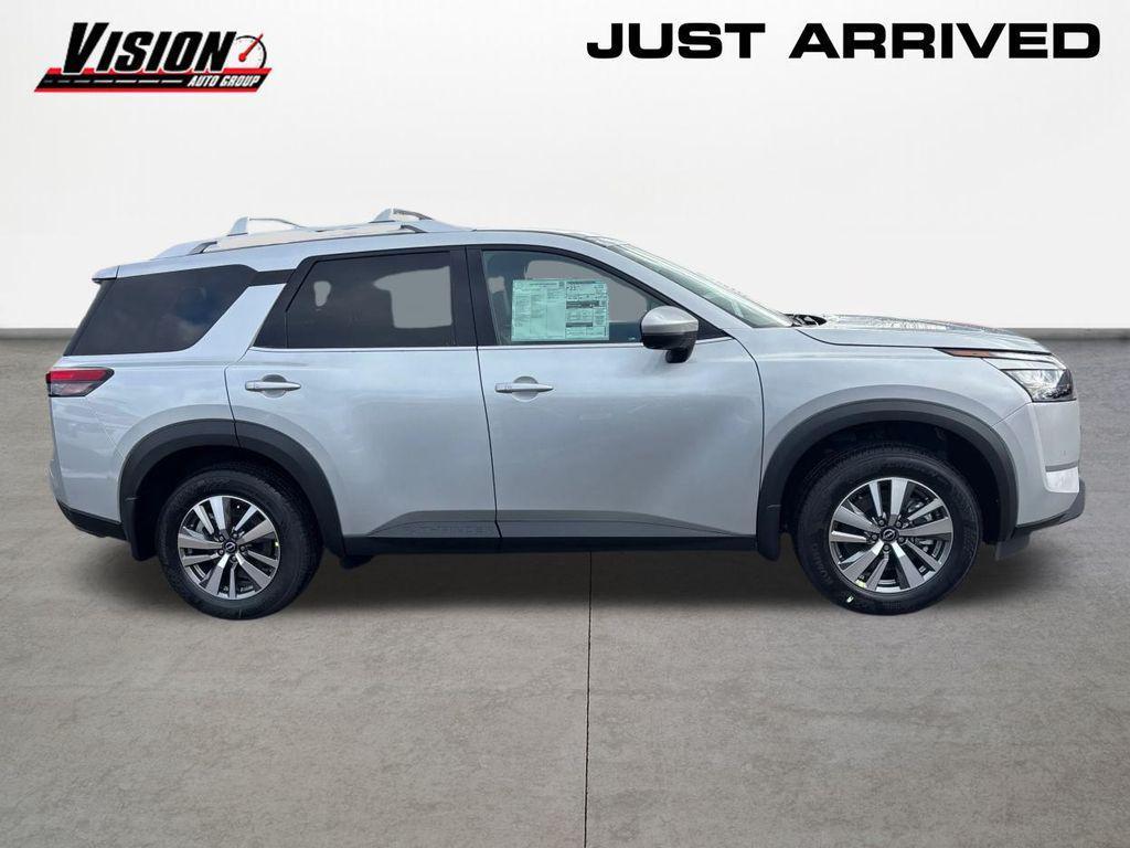 new 2025 Nissan Pathfinder car, priced at $38,268
