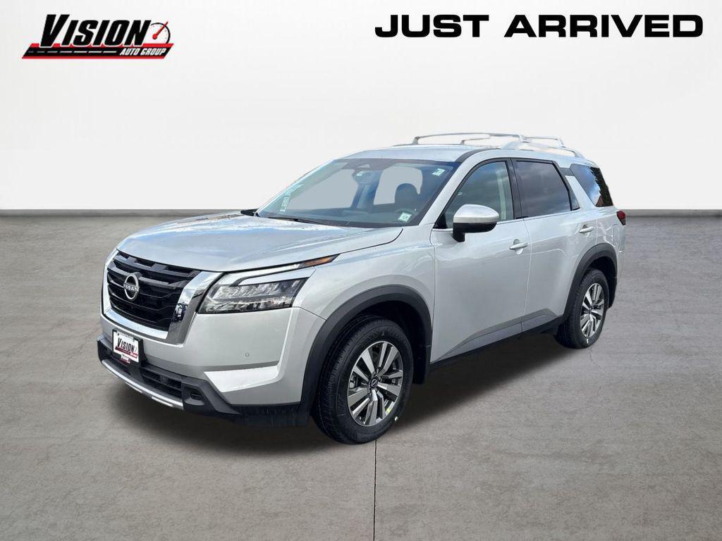 new 2025 Nissan Pathfinder car, priced at $40,521