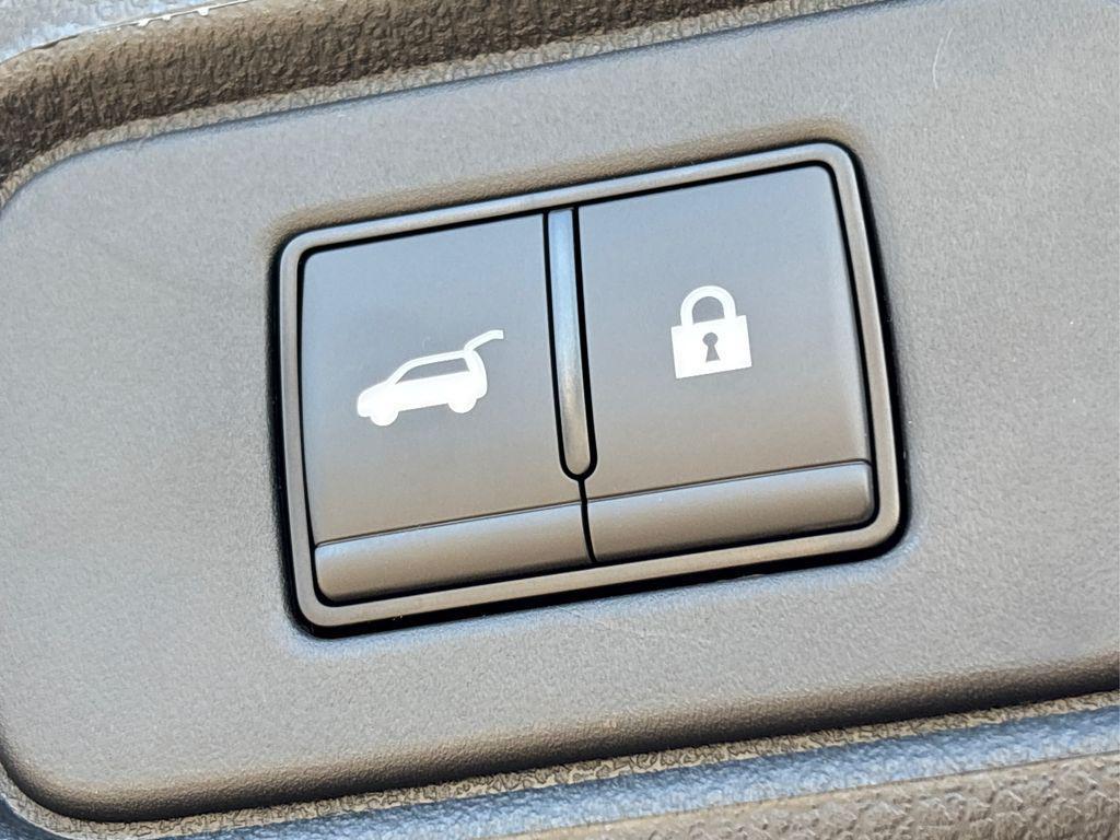 new 2025 Nissan Pathfinder car, priced at $45,158