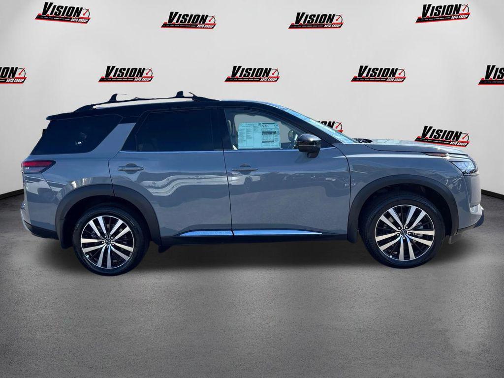 new 2025 Nissan Pathfinder car, priced at $45,158