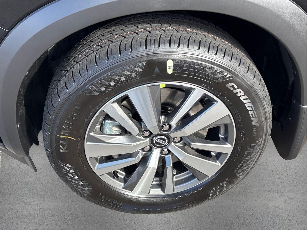 new 2025 Nissan Pathfinder car, priced at $39,692