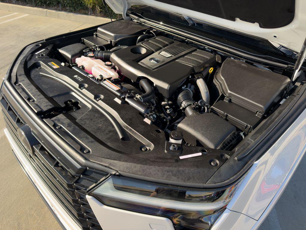 used 2025 Lexus GX 550 car, priced at $83,871