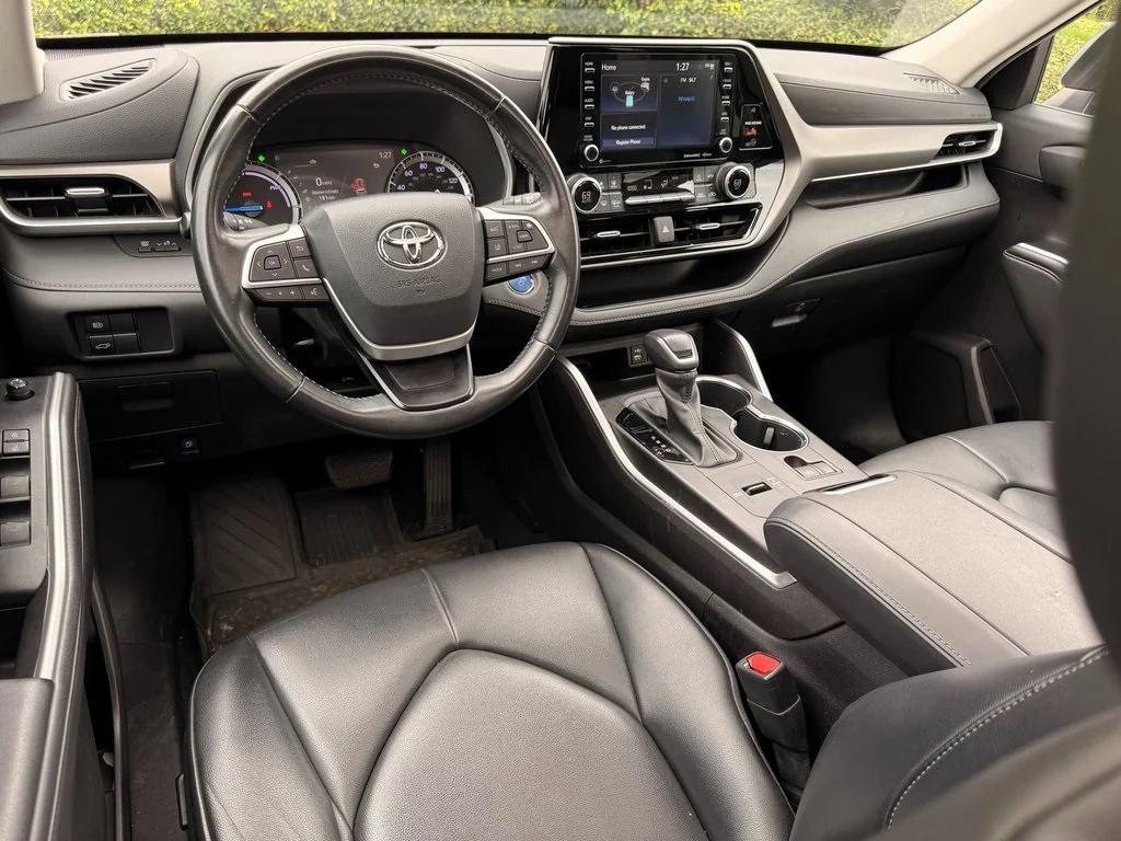used 2022 Toyota Highlander Hybrid car, priced at $36,871