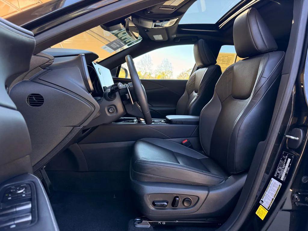used 2023 Lexus RX 350 car, priced at $43,690