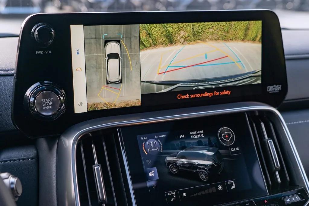 new 2026 Lexus LX 600 car, priced at $119,568