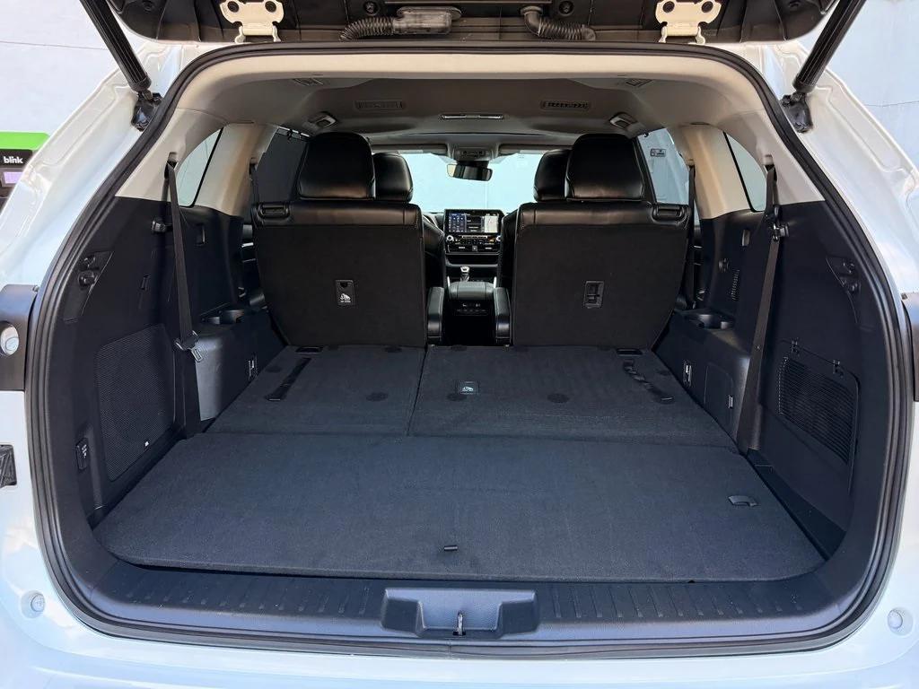 used 2022 Toyota Highlander Hybrid car, priced at $44,481