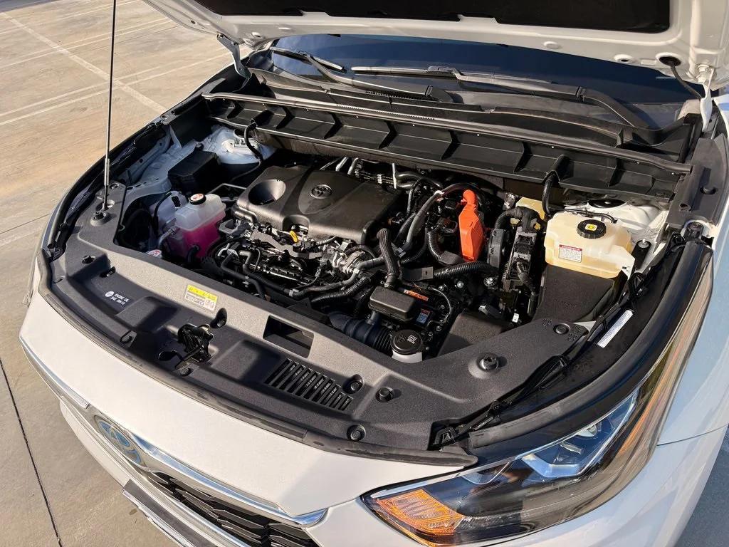 used 2022 Toyota Highlander Hybrid car, priced at $44,481