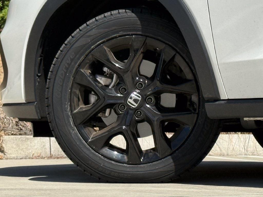 used 2025 Honda HR-V car, priced at $27,856