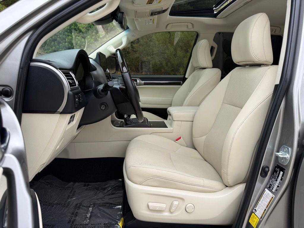used 2022 Lexus GX 460 car, priced at $54,951