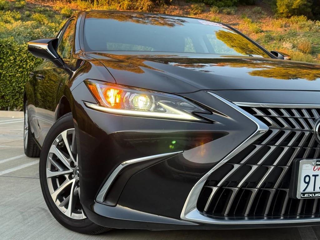used 2025 Lexus ES 350 car, priced at $41,353