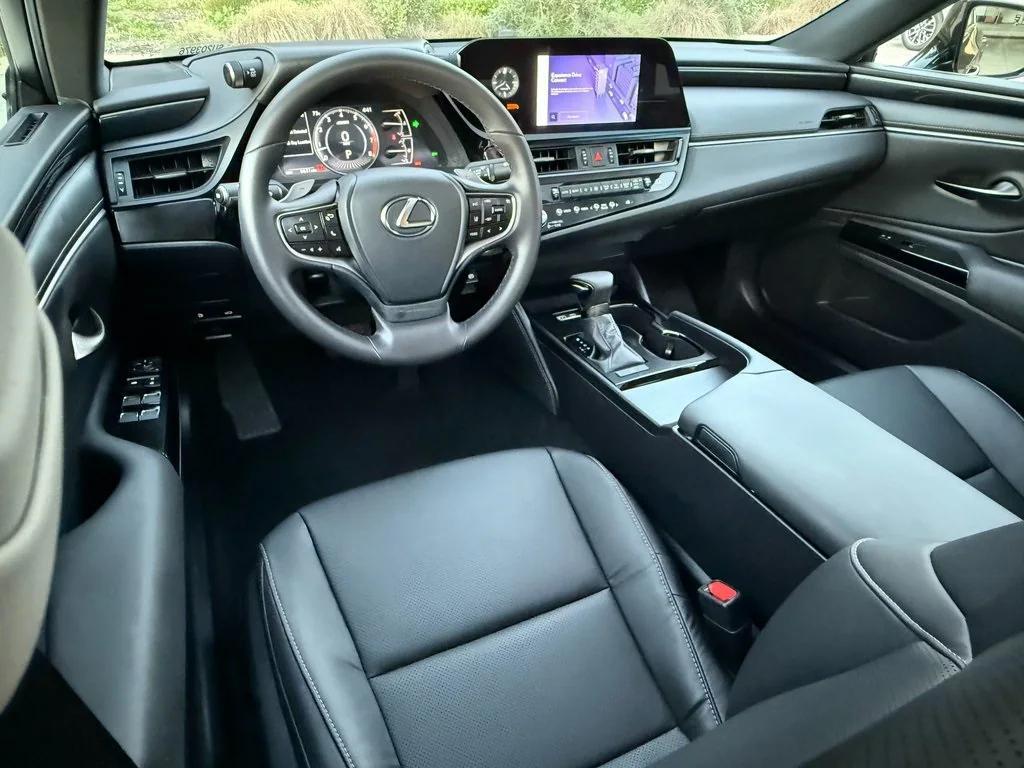 used 2025 Lexus ES 350 car, priced at $41,353