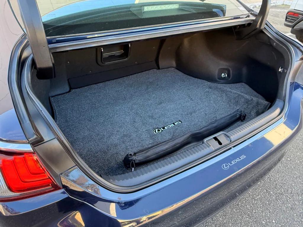 used 2019 Lexus ES 350 car, priced at $26,983