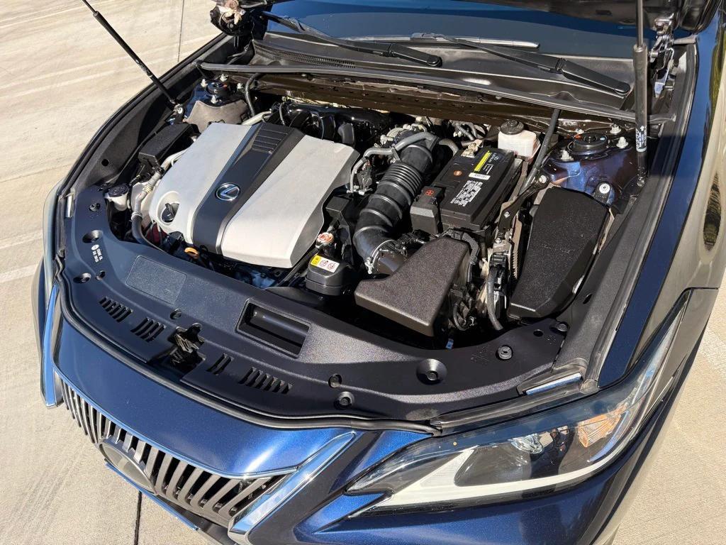 used 2019 Lexus ES 350 car, priced at $26,983